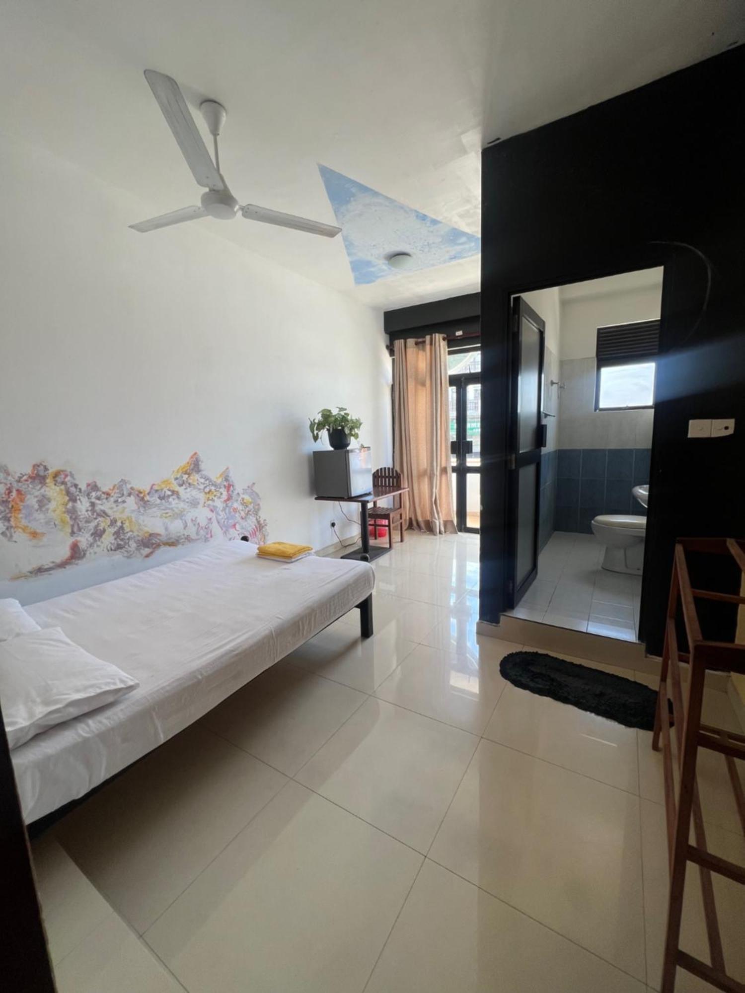 Yasis Surf Lodge Мирисса Экстерьер фото